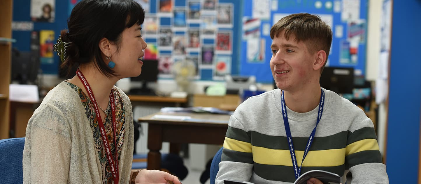 student talking with a tutor