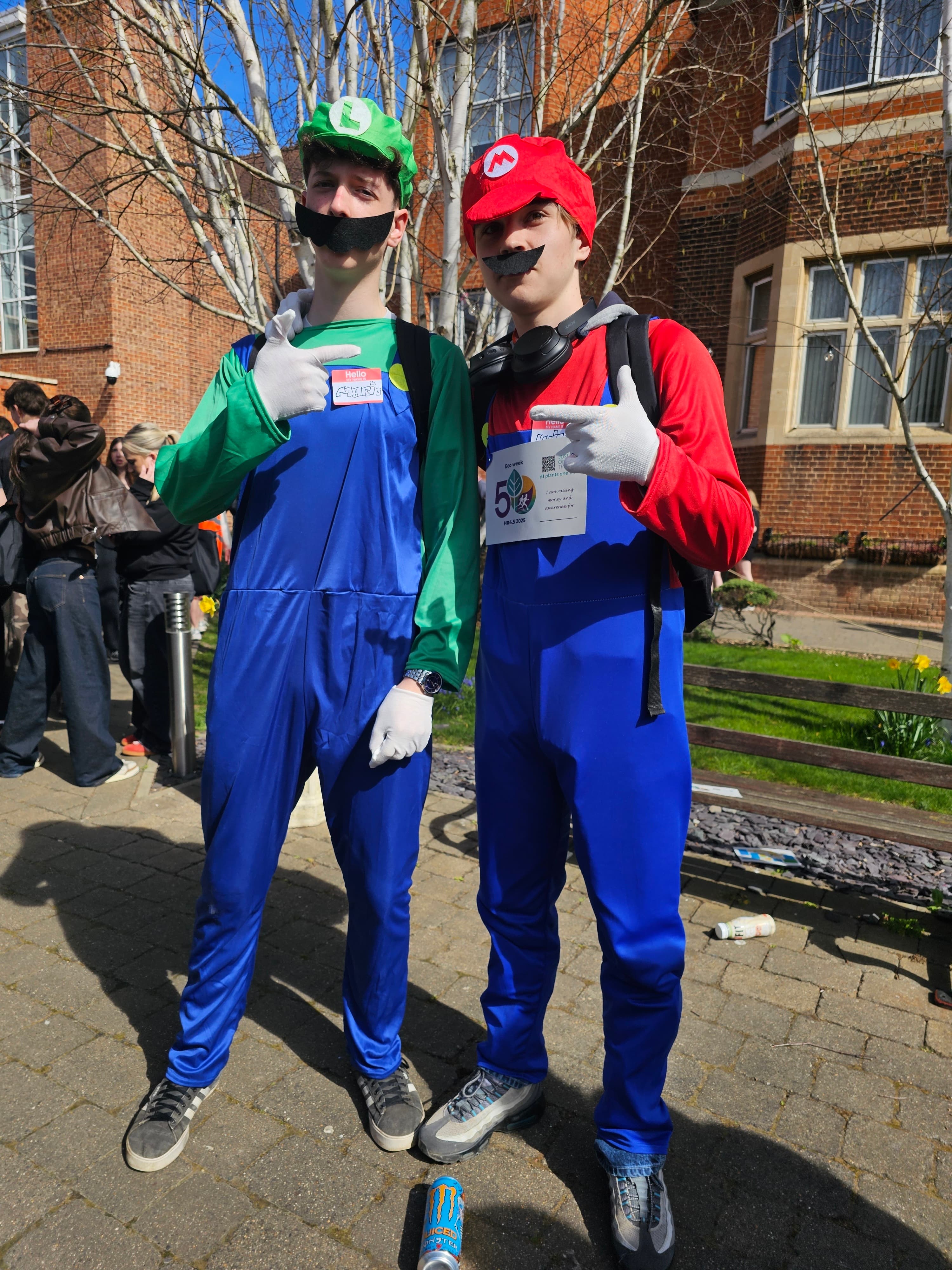 two students dressed up as the mario brothers for HR 4.5 fun run 2025