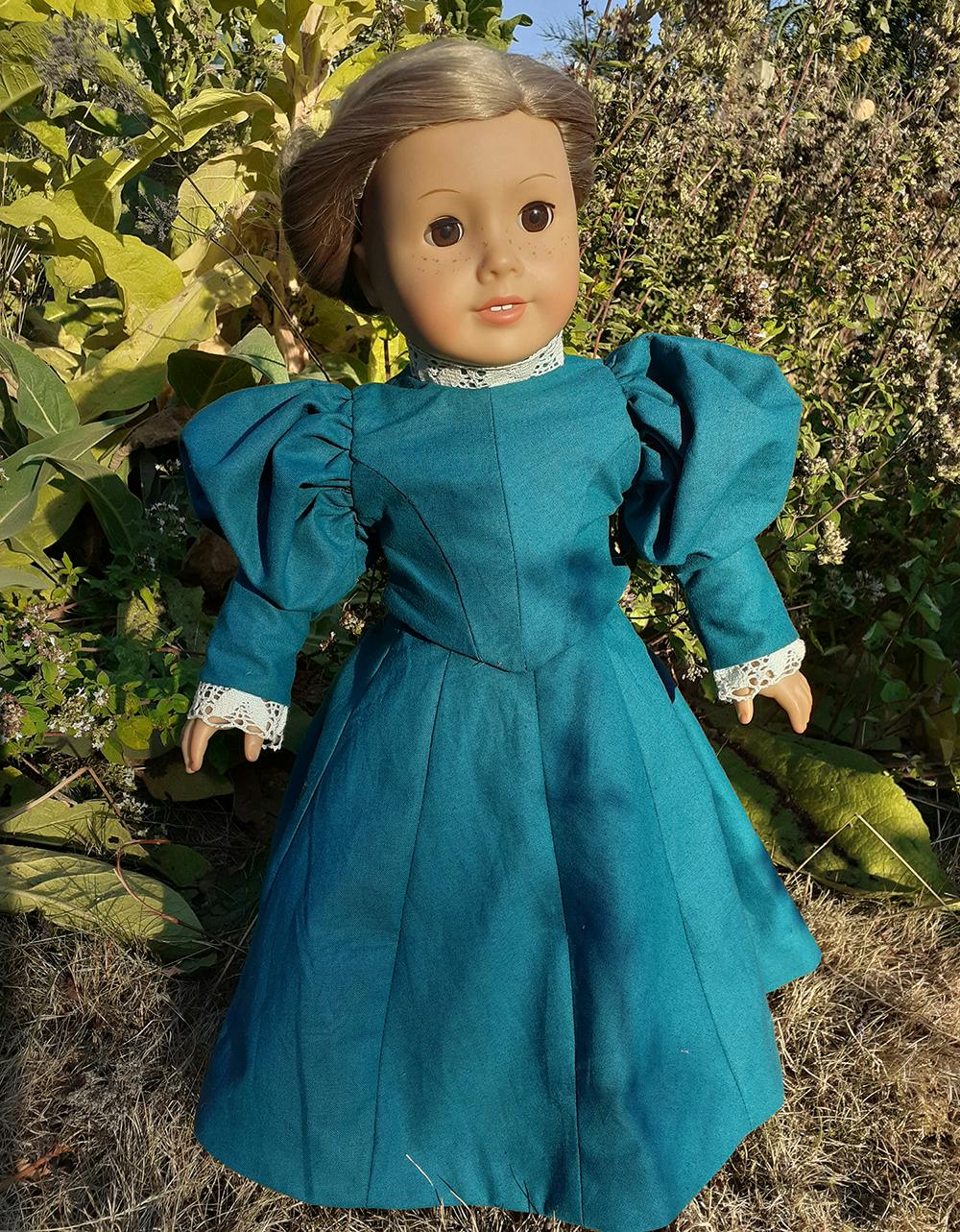 Rozzi made a vintage dolls dress